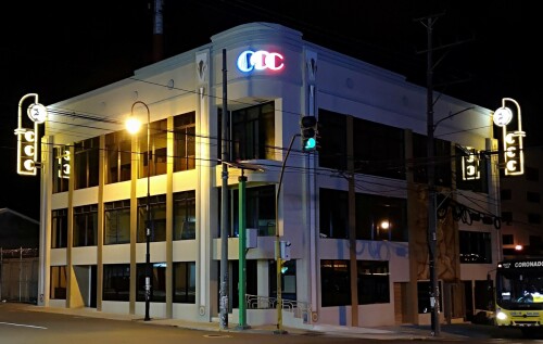 NEON-LIGHTS-COSTA-RICA-CALL-CENTER-BARRIO-ARANJUEZc4d6d4c79792362b.jpg